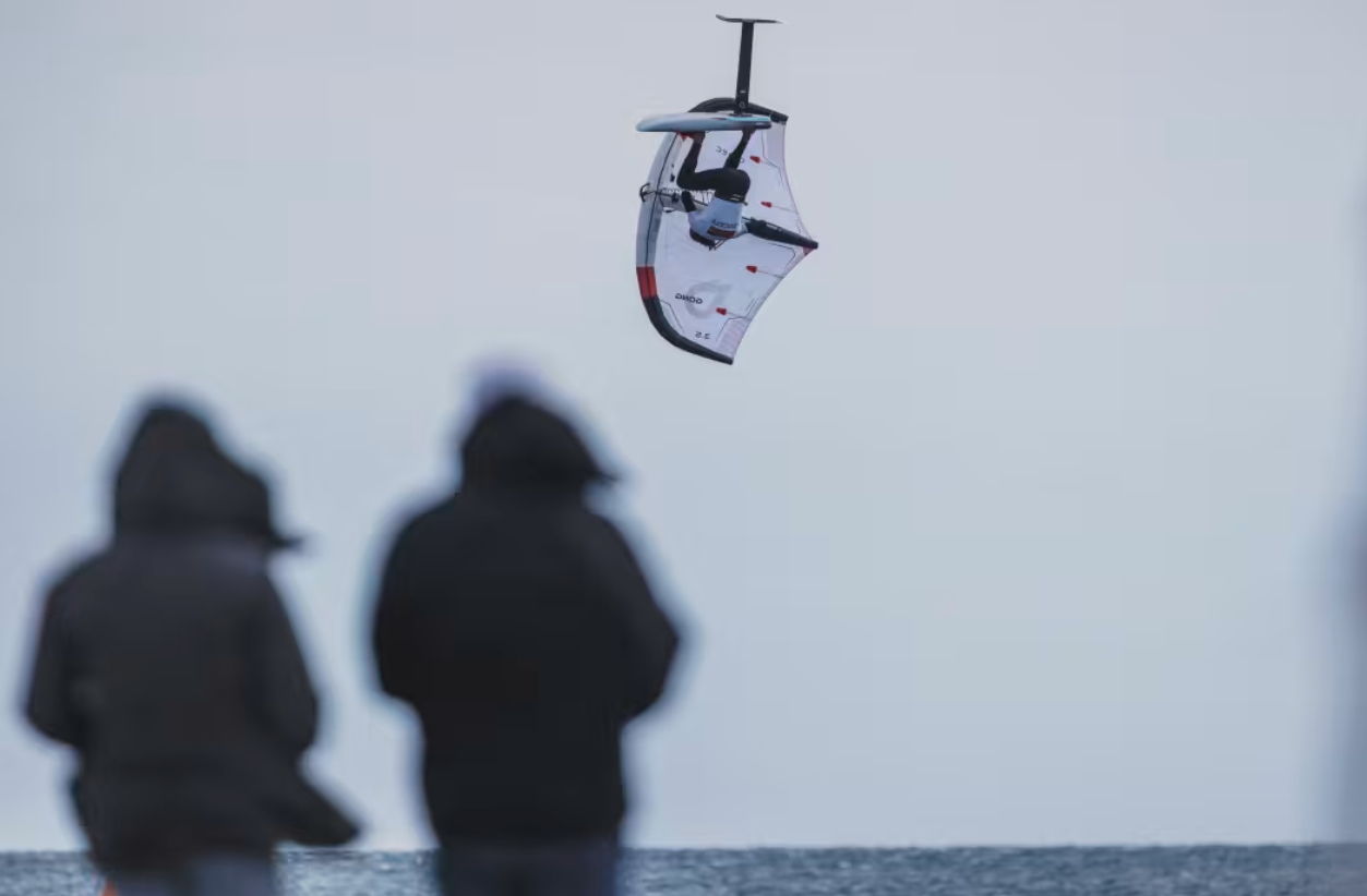 Wingfoil World Cup Leucate 2025: Триумф Суардиас и Макдональда в серф-фристайле