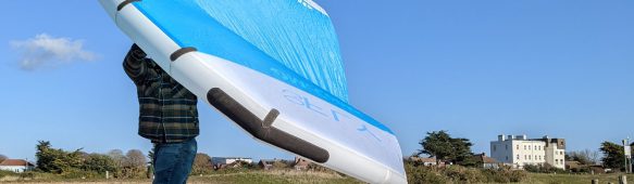 Скейт или ролики для вингфойла: что лучше для твоих тренировок?